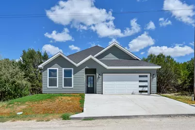 5621 San Jacinto Drive, Granbury, TX 76048 - Photo 1