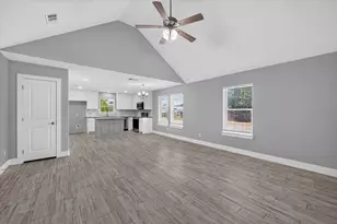 430 W Morgan St, Denison, TX 75020 - Photo 13