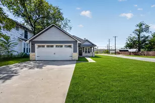 430 W Morgan St, Denison, TX 75020 - Photo 1