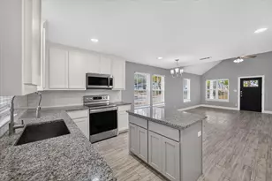 430 W Morgan St, Denison, TX 75020 - Photo 5