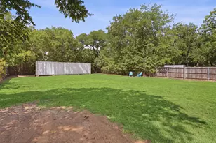 306 Lovelady St, Cleburne, TX 76033 - Photo 37