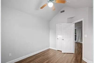 521 Meadowbrook Street, Lake Dallas, TX 75065 - Photo 33