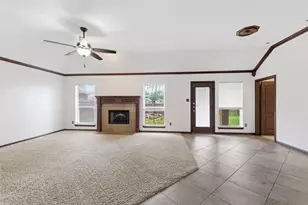 9008 Winding River Dr, Fort Worth, TX 76118 - Photo 3