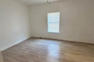 4302 Montie St, Dallas, TX 75210 - Photo 9