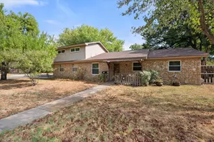 144 Jill Ann Dr, Burleson, TX 76028 - Photo 3