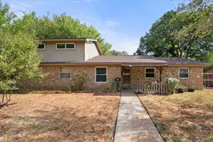 144 Jill Ann Dr, Burleson, TX 76028 - Photo 1