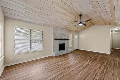1301 Chapel Creek Road, Waco, TX 76712 - Photo 5