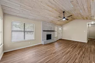1301 Chapel Creek Rd, Waco, TX 76712 - Photo 5