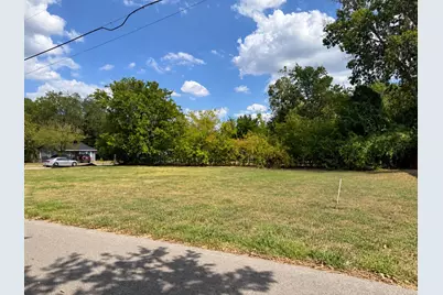 2215 Anderson Street, Greenville, TX 75401 - Photo 3