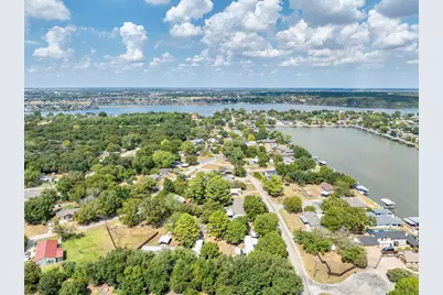 1709 E Apache Trail, Granbury, TX 76048 - Photo 35