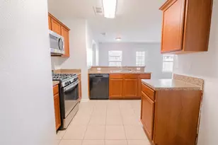 636 Noble Grove Ln, Fort Worth, TX 76140 - Photo 17