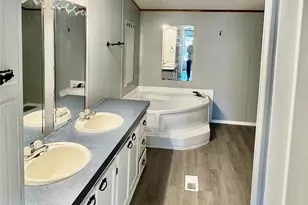 3212 Joann Ct, Granbury, TX 76049 - Photo 11