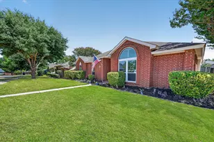 4312 Hillshire Ct, Flower Mound, TX 75028 - Photo 3