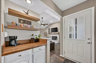 4312 Hillshire Ct, Flower Mound, TX 75028 - Photo 13