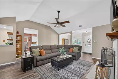 4312 Hillshire Court, Flower Mound, TX 75028 - Photo 7