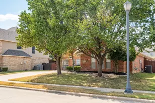 10717 Elmhurst Ln, Fort Worth, TX 76244 - Photo 3