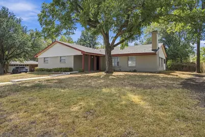 1105 Northwood Drive, Commerce, TX 75428 - Photo 1