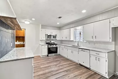1105 Northwood Drive, Commerce, TX 75428 - Photo 9