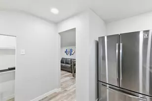 2421 Hillburn Dr, Dallas, TX 75227 - Photo 29