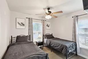 2421 Hillburn Dr, Dallas, TX 75227 - Photo 17