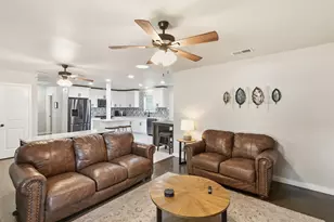 2421 Hillburn Dr, Dallas, TX 75227 - Photo 5