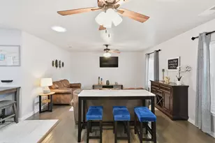 2421 Hillburn Dr, Dallas, TX 75227 - Photo 3