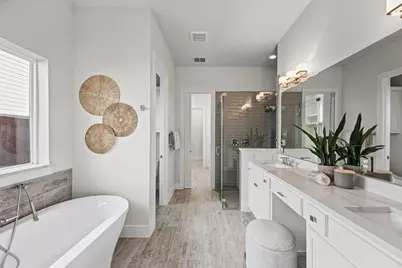 8655 Forest Hills Boulevard, Dallas, TX 75218 - Photo 23