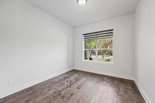 8655 Forest Hills Blvd, Dallas, TX 75218 - Photo 35