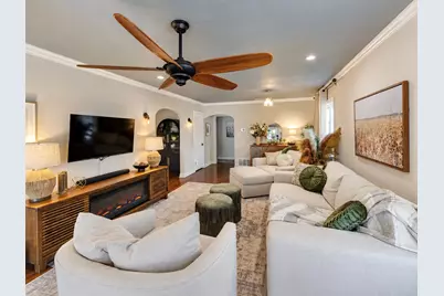 4637 Calmont Avenue, Fort Worth, TX 76107 - Photo 3