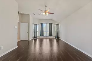 343 Cambridge Ct, Waxahachie, TX 75167 - Photo 9