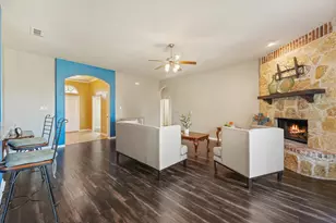 343 Cambridge Ct, Waxahachie, TX 75167 - Photo 3