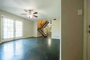 1717 N Locust St, Denton, TX 76201 - Photo 11
