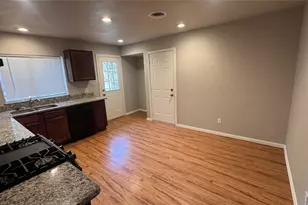 214 E Carolyn Dr, Garland, TX 75041 - Photo 5