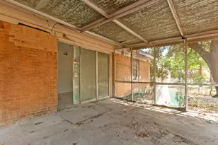 8917 Freeport Dr, Dallas, TX 75228 - Photo 17