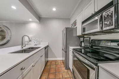 5916 Birchbrook Drive #126, Dallas, TX 75206 - Photo 9