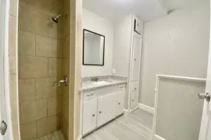 100 17th Ave N, Texas City, TX 77590 - Photo 9