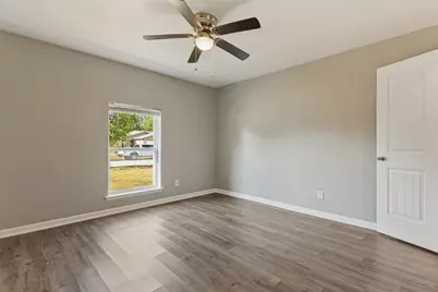 524 Cole Avenue, Saginaw, TX 76179 - Photo 7