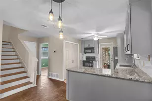 734 Red Oak Dr, Lewisville, TX 75067 - Photo 7