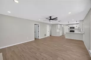 2630 Winslow Dr, Grand Prairie, TX 75052 - Photo 13