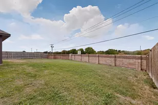 1660 Irene Dr, Crowley, TX 76036 - Photo 37