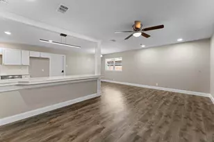 4928 Ira St, Haltom City, TX 76117 - Photo 13