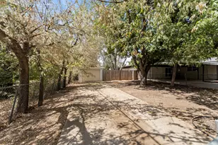 4928 Ira St, Haltom City, TX 76117 - Photo 35