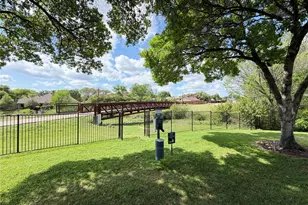 17490 Meandering Way, Dallas, TX 75252 - Photo 37