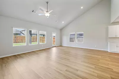 10812 Colonial Heights Lane, Fort Worth, TX 76179 - Photo 17