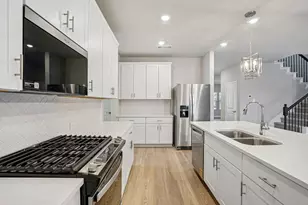 10816 Colonial Heights Ln, Fort Worth, TX 76179 - Photo 5