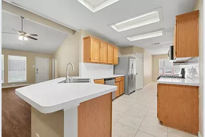 737 Oak Dale Avenue, Lake Dallas, TX 75065 - Photo 9