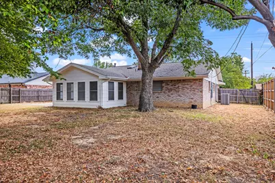 1009 Springdale Road, Bedford, TX 76021 - Photo 21