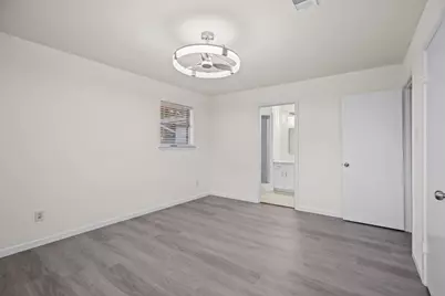 1009 Springdale Road, Bedford, TX 76021 - Photo 11