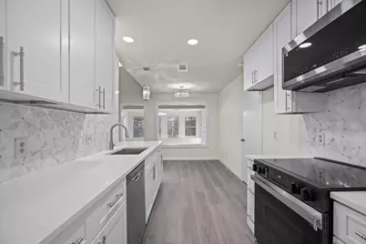 1009 Springdale Road, Bedford, TX 76021 - Photo 7