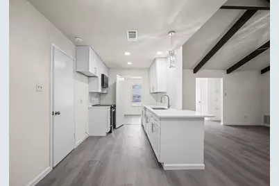 1009 Springdale Road, Bedford, TX 76021 - Photo 5